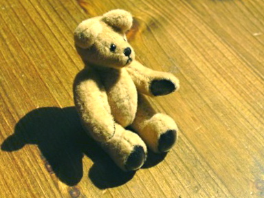 Teddy (Marvin). In Originalbox.