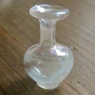 Vase (Milchglas, irisierend). Unikat. Handarbeit. Reduziert