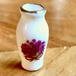 Vase klein hoch (weiss/violett). Porzellan.